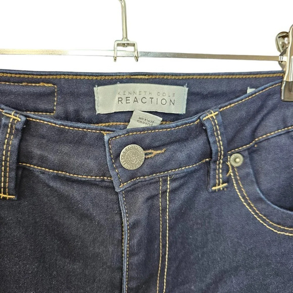 Kenneth  Cole Reaction Crop Jeans - Picture 3 of 7